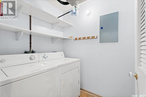 306 301 34Th Street W, Prince Albert, SK - Indoor Photo Showing Laundry Room