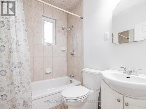 326 Taylor Mills Drive S, Richmond Hill, ON - Indoor Photo Showing Bathroom