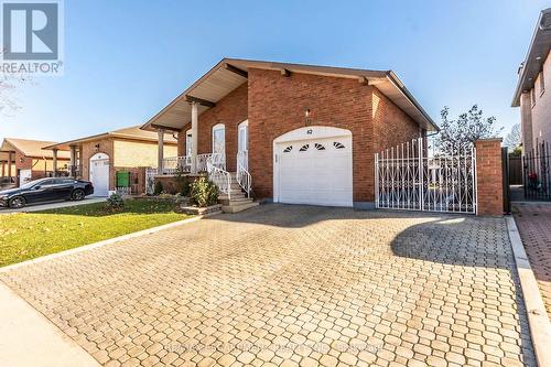 Lower - 62 Henley Drive, Hamilton, ON - Outdoor