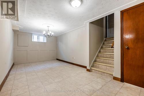 Lower - 62 Henley Drive, Hamilton, ON - Indoor Photo Showing Other Room