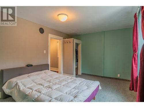 1662 Columbia Avenue, Trail, BC - Indoor Photo Showing Bedroom