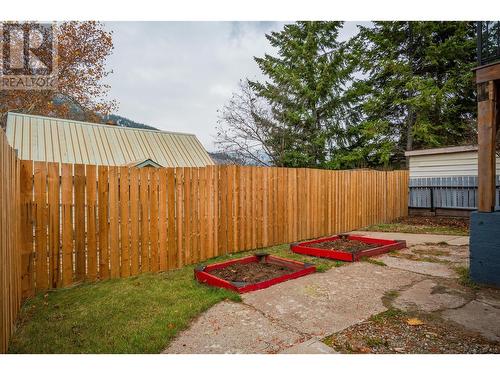 1662 Columbia Avenue, Trail, BC - Outdoor