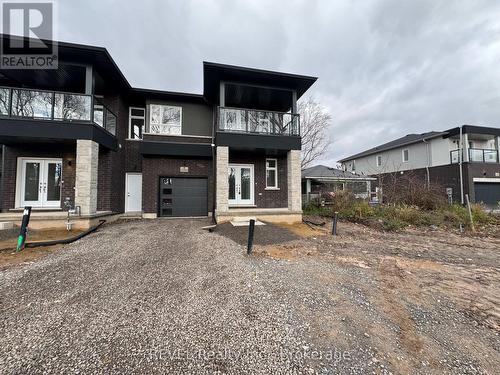 3260 Parker Avenue, Fort Erie (335 - Ridgeway), ON - Outdoor With Balcony With Facade