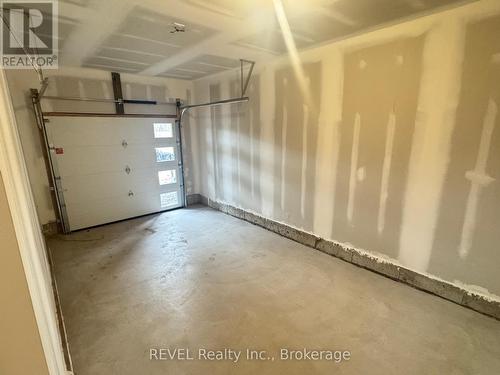 3260 Parker Avenue, Fort Erie (335 - Ridgeway), ON - Indoor Photo Showing Garage