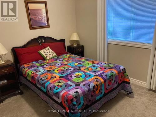 8075 Citation Road, Niagara Falls (213 - Ascot), ON - Indoor Photo Showing Bedroom