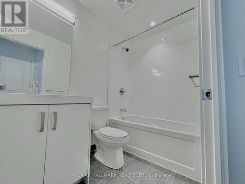 Ph15 - 1010 Dundas Street E, Whitby, ON - Indoor Photo Showing Bathroom