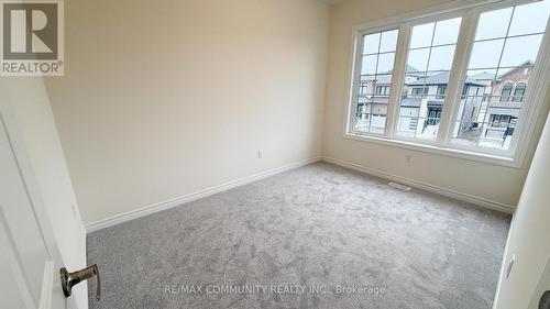 1135 Plymouth Drive, Oshawa, ON - Indoor Photo Showing Other Room