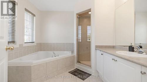 28 Slessor Lane, Brampton, ON - Indoor Photo Showing Bathroom