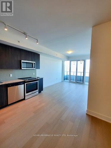 5901 - 30 Shore Breeze Dr Drive, Toronto, ON - Indoor Photo Showing Kitchen