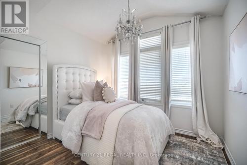 1751 Copeland Circle, Milton, ON - Indoor Photo Showing Bedroom