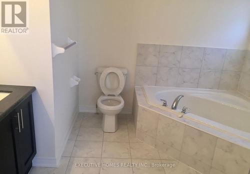 3905 Arvona Place, Mississauga, ON - Indoor Photo Showing Bathroom