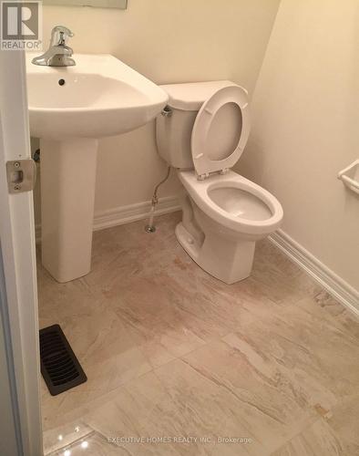 3905 Arvona Place, Mississauga, ON - Indoor Photo Showing Bathroom