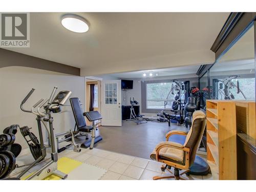 4841 1 Avenue Sw, Salmon Arm, BC - Indoor Photo Showing Gym Room