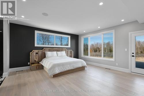 493 Shoreway Drive, Ottawa, ON - Indoor Photo Showing Bedroom