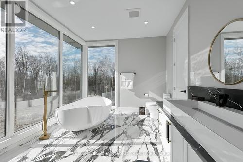 493 Shoreway Drive, Ottawa, ON - Indoor Photo Showing Bathroom