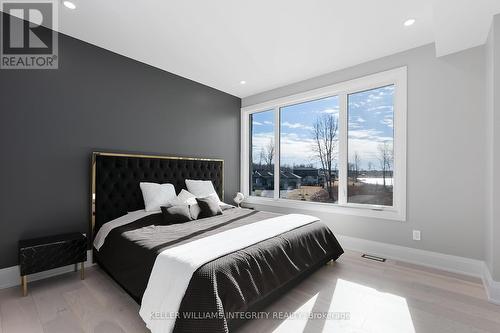 493 Shoreway Drive, Ottawa, ON - Indoor Photo Showing Bedroom