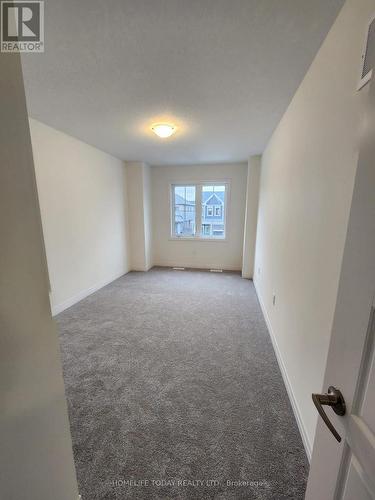 41 Selection Heights, Thorold, ON - Indoor Photo Showing Other Room