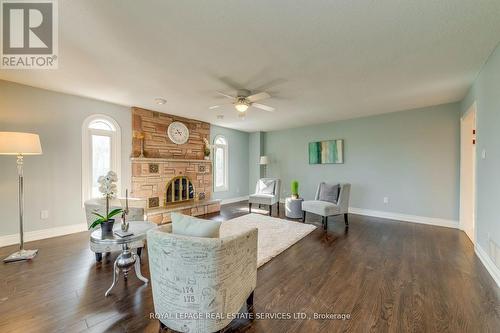 335 Queen Street S, Mississauga, ON - Indoor Photo Showing Living Room With Fireplace