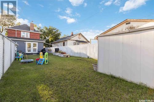 316 H Avenue S, Saskatoon, SK - Outdoor