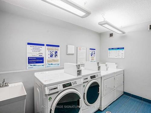 709-720 Spadina Ave, Toronto, ON - Indoor Photo Showing Laundry Room