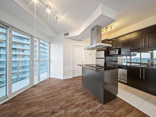 1505-60 Absolute Ave, Mississauga, ON - Indoor Photo Showing Kitchen