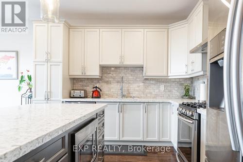 Upper - 8 Bannister Crescent, Brampton, ON - Indoor Photo Showing Kitchen With Stainless Steel Kitchen With Upgraded Kitchen