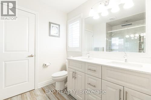 Upper - 8 Bannister Crescent, Brampton, ON - Indoor Photo Showing Bathroom