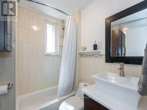 119 Belgravia Avenue, Toronto, ON - Indoor Photo Showing Bathroom