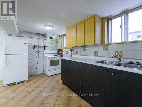 119 Belgravia Avenue, Toronto, ON - Indoor Photo Showing Kitchen With Double Sink