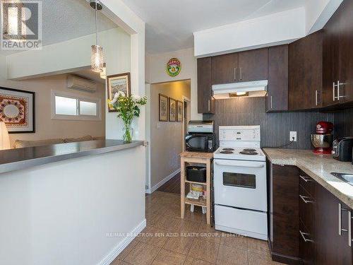 119 Belgravia Avenue, Toronto, ON - Indoor Photo Showing Kitchen