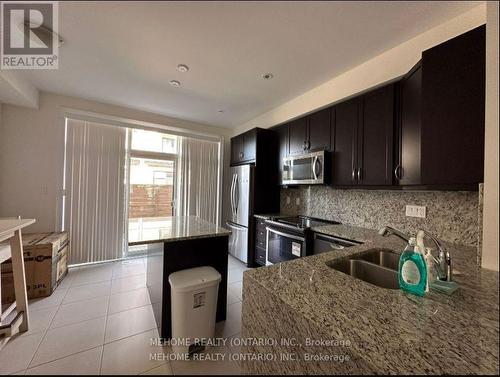 2097 Queensborough Gate, Mississauga, ON - Indoor Photo Showing Kitchen With Stainless Steel Kitchen With Double Sink