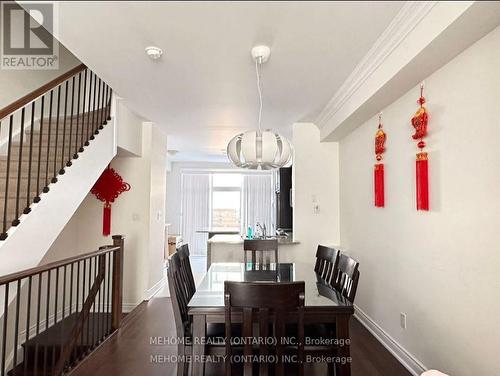 2097 Queensborough Gate, Mississauga, ON - Indoor Photo Showing Dining Room