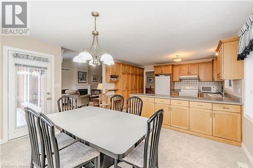 64 Cottonwood Crescent, Cambridge, ON - Indoor Photo Showing Dining Room