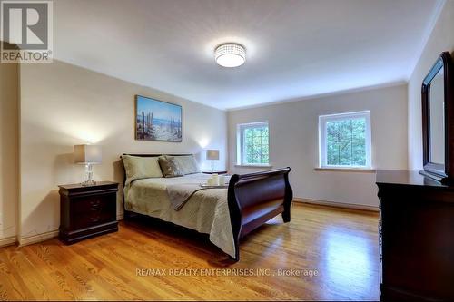 2401 Mississauga Road N, Mississauga, ON - Indoor Photo Showing Bedroom