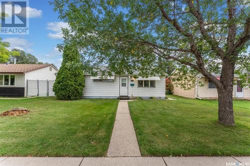 438 T Avenue N, Saskatoon, SK - Outdoor