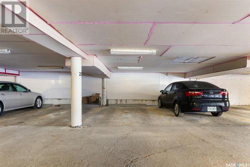 202 2315 Mcintyre Street, Regina, SK - Indoor Photo Showing Garage