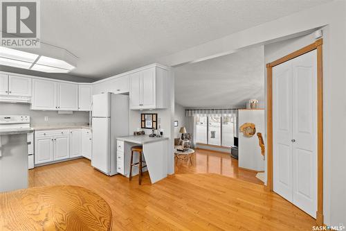 523 Mahon Drive, Prince Albert, SK - Indoor Photo Showing Kitchen