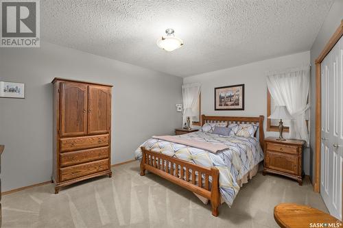 523 Mahon Drive, Prince Albert, SK - Indoor Photo Showing Bedroom