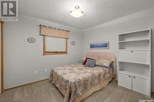 523 Mahon Drive, Prince Albert, SK - Indoor Photo Showing Bedroom