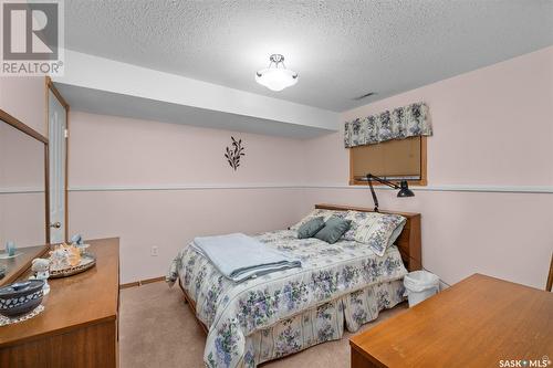 523 Mahon Drive, Prince Albert, SK - Indoor Photo Showing Bedroom