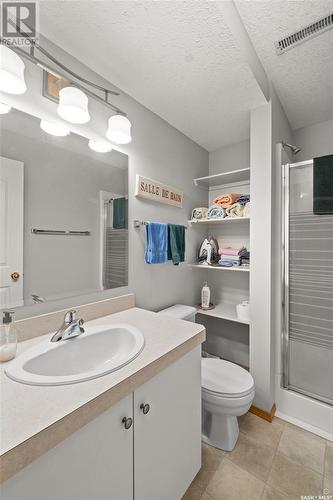 523 Mahon Drive, Prince Albert, SK - Indoor Photo Showing Bathroom