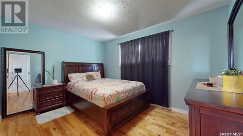 6006 1St Avenue N, Regina, SK - Indoor Photo Showing Bedroom