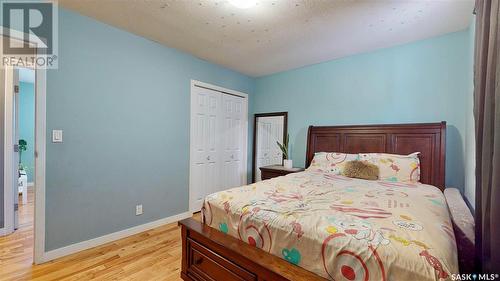 6006 1St Avenue N, Regina, SK - Indoor Photo Showing Bedroom