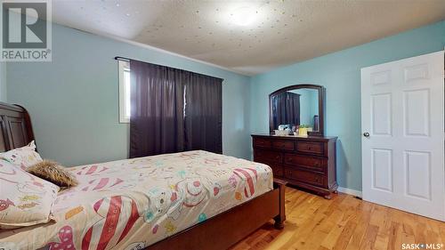 6006 1St Avenue N, Regina, SK - Indoor Photo Showing Bedroom