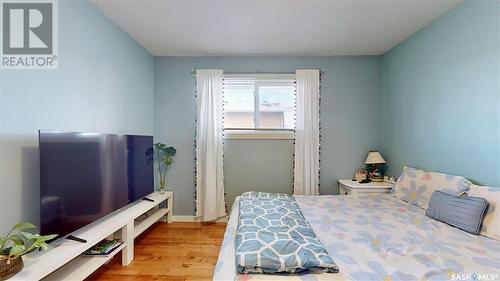 6006 1St Avenue N, Regina, SK - Indoor Photo Showing Bedroom