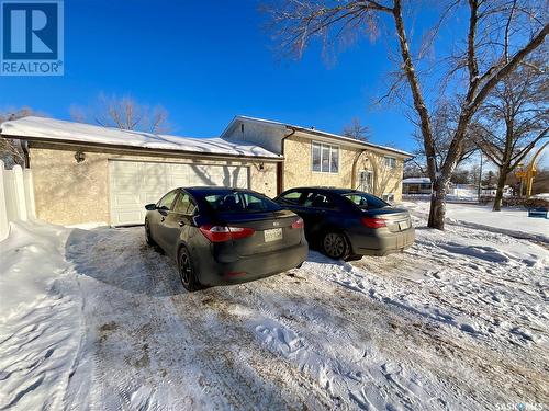 6006 1St Avenue N, Regina, SK - Outdoor