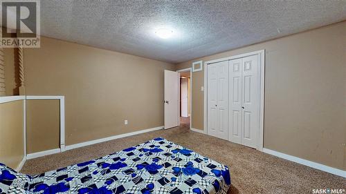 6006 1St Avenue N, Regina, SK - Indoor Photo Showing Bedroom