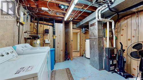 6006 1St Avenue N, Regina, SK - Indoor Photo Showing Basement