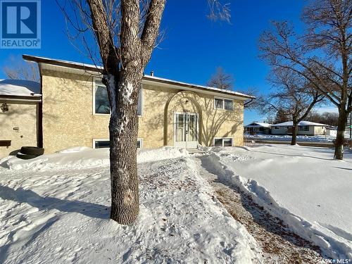 6006 1St Avenue N, Regina, SK - Outdoor