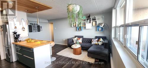 1105 - 207 Galloway Road, Toronto, ON - Indoor